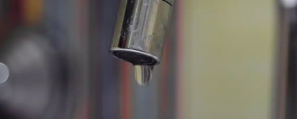 Drain-Clearing_shutterstock_1805476531-1-1024×410