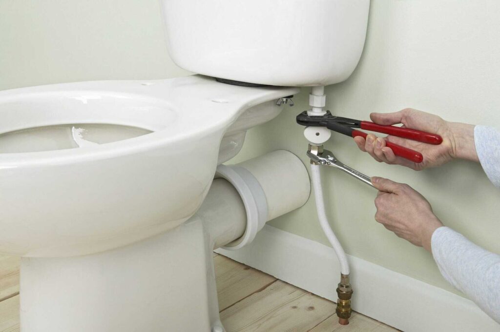 fixing-broken-toilet-integrity-home-solutions-1-2048×1362
