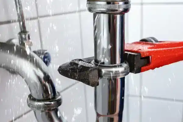 plumbing-repair-1